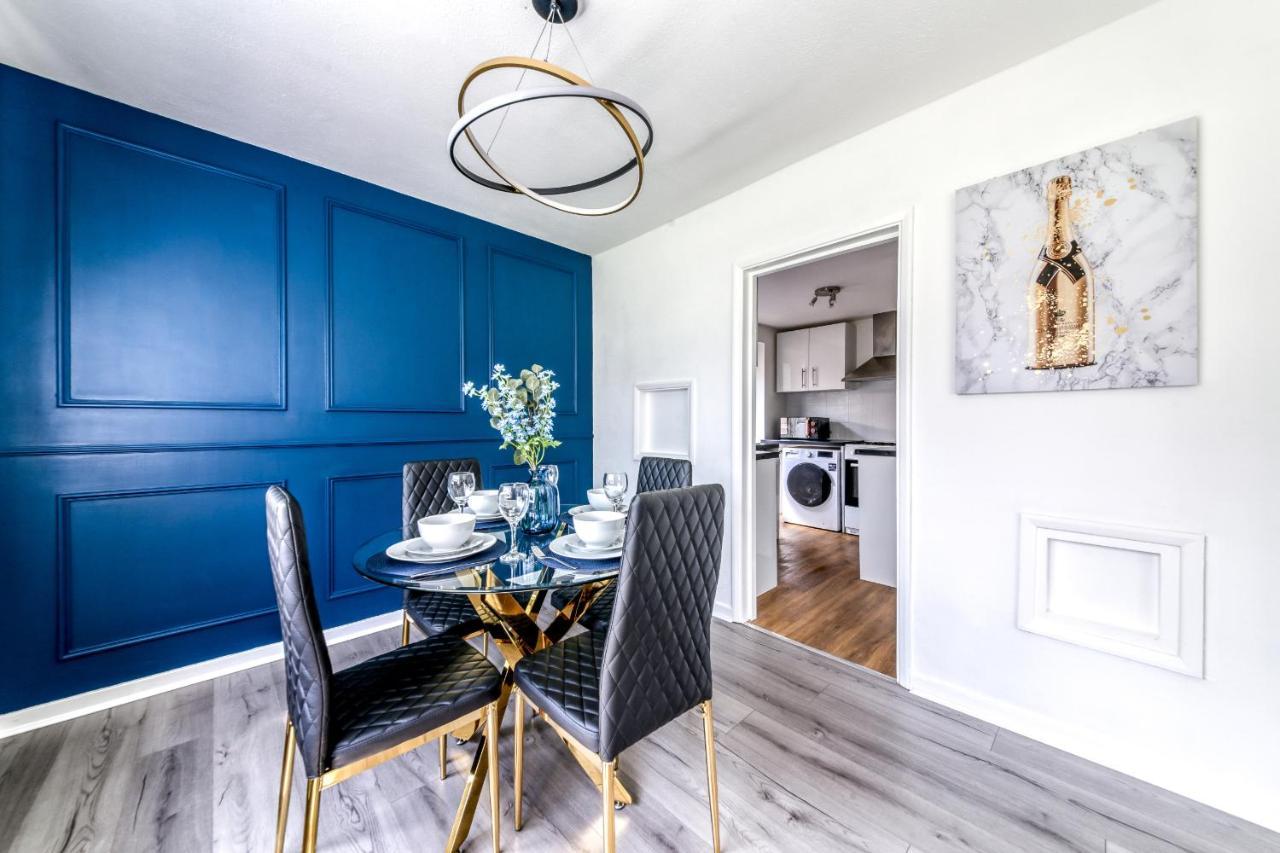 Contemporary 4 Bedroom Detached House With Parking And City Links Κρόιντον Εξωτερικό φωτογραφία